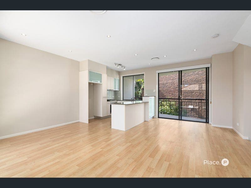 3/58 Dickson Street, Morningside — photo 1 of 5