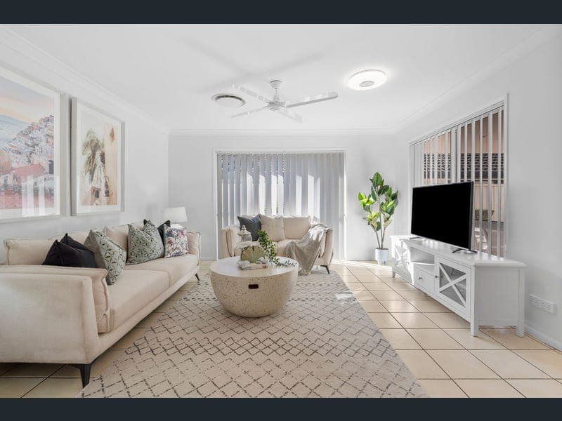 14/139 Pinelands Road, Sunnybank Hills — photo 1 of 5