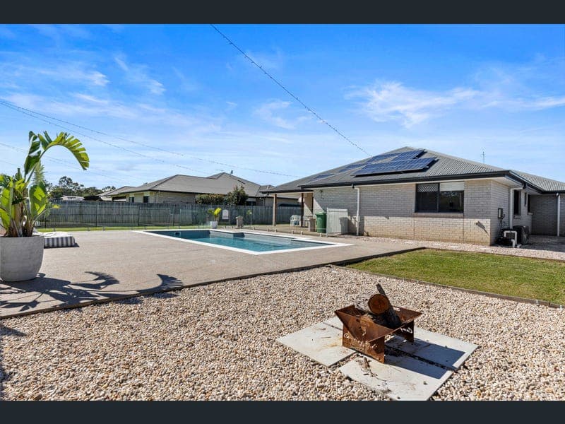 20 Kingfisher Drive, Oakhurst — photo 1 of 5