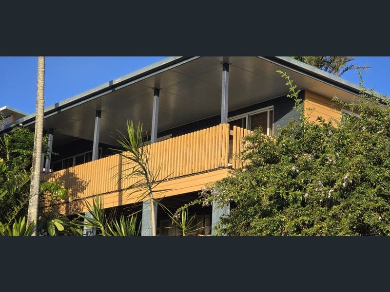 10 Hawk Street, Slade Point — photo 1 of 5