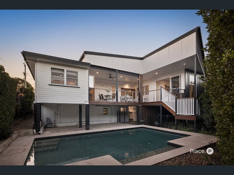 53 Hipwood Road, Hamilton — photo 1 of 5
