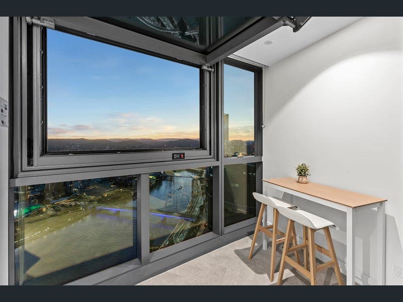 5105/8 Margaret Street, Brisbane City — photo 1 of 5