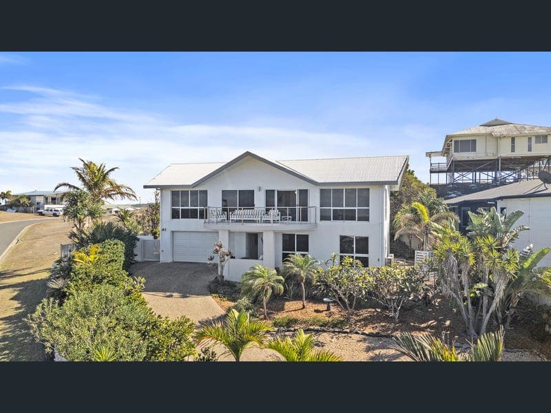 1 Doveshell Crescent, Zilzie — photo 1 of 5