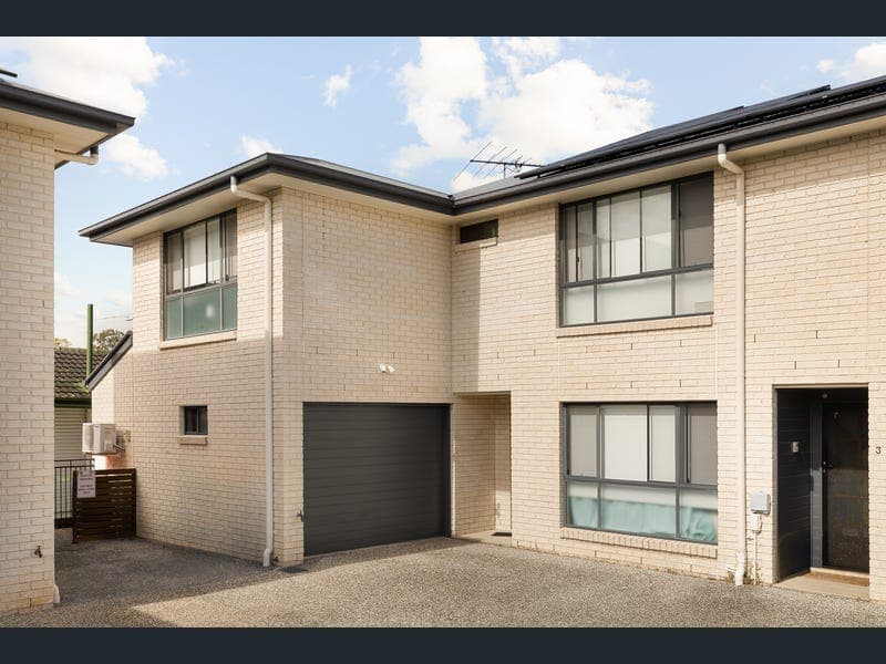 2/57 Hodgson Street, Zillmere — photo 1 of 5