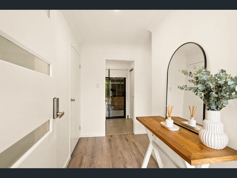 34 TWILIGHT DRIVE, Spring Mountain — photo 1 of 5