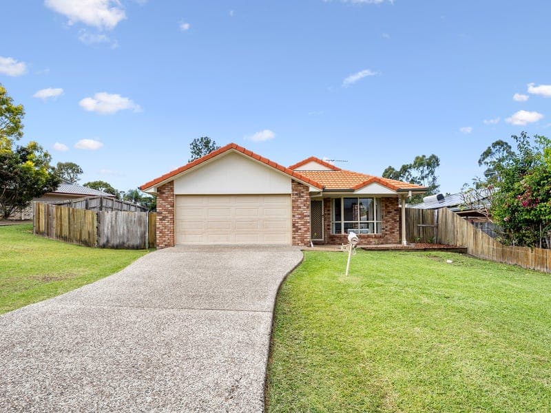 14 Oasis Court, Morayfield — photo 1 of 5