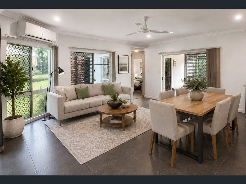 15 Seclusion Drive, Palm Cove — photo 1 of 5