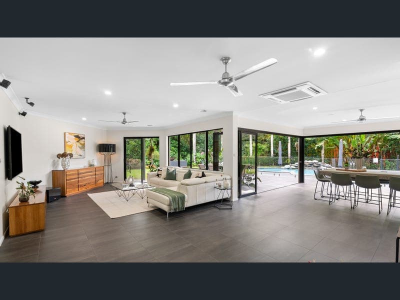 42-44 Osprey Close, Bayview Heights — photo 1 of 5