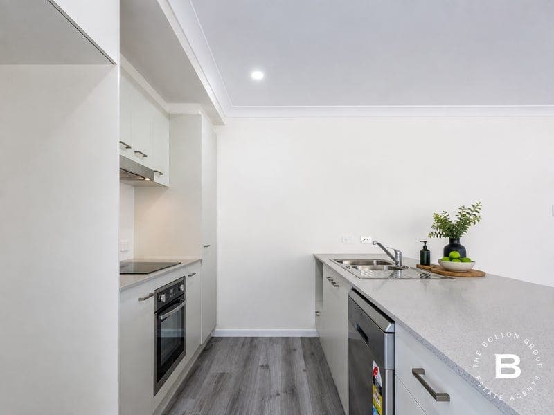 5 Wood Drive, Redbank Plains — photo 1 of 5
