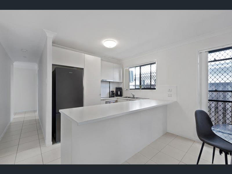 34 Newport Parade, Blacks Beach — photo 1 of 5