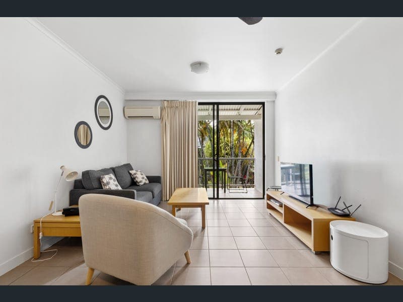 1106/87-109 Port Douglas Road — photo 1 of 5