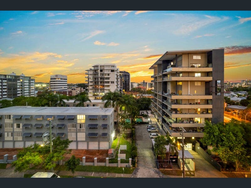 501/18 Thorn Street, Kangaroo Point — photo 1 of 5