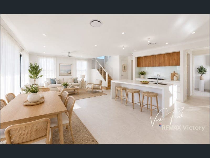 9 Redberry Crescent, Morayfield — photo 1 of 5