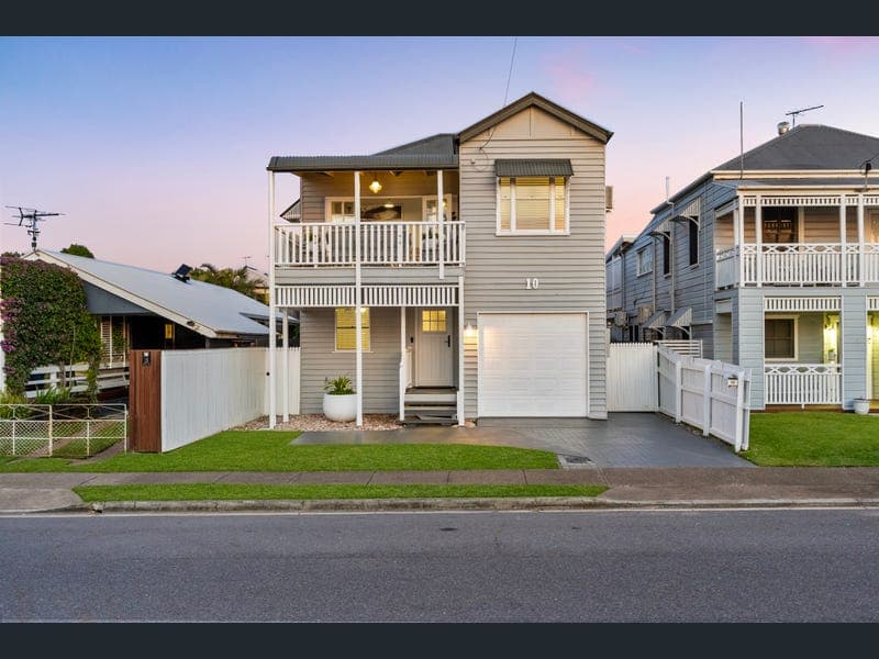 10 Cedar St, Wynnum — photo 1 of 5