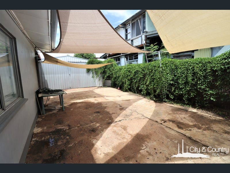 35 Duchess Road, Mount Isa — photo 1 of 5