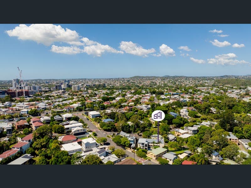 2/16 Wilkins Street East, Annerley — photo 1 of 5
