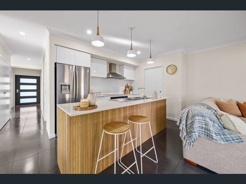 23 Bellatrix Street, Reedy Creek — photo 1 of 5