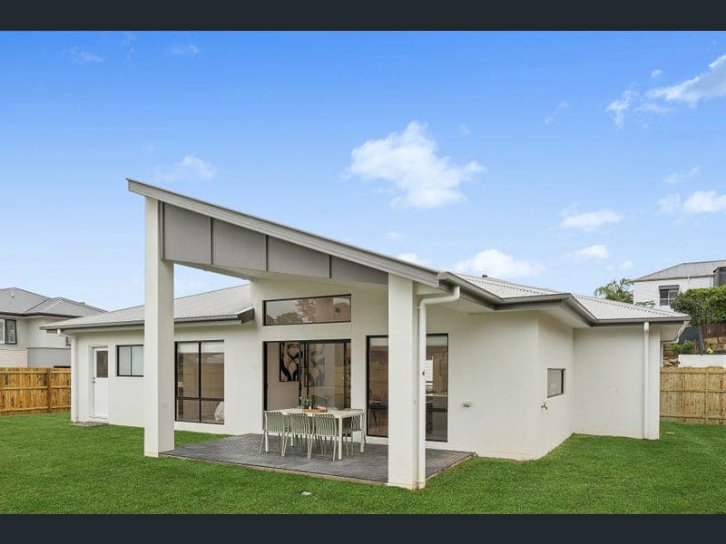 137 Mcginn Road, Ferny Grove — photo 1 of 5
