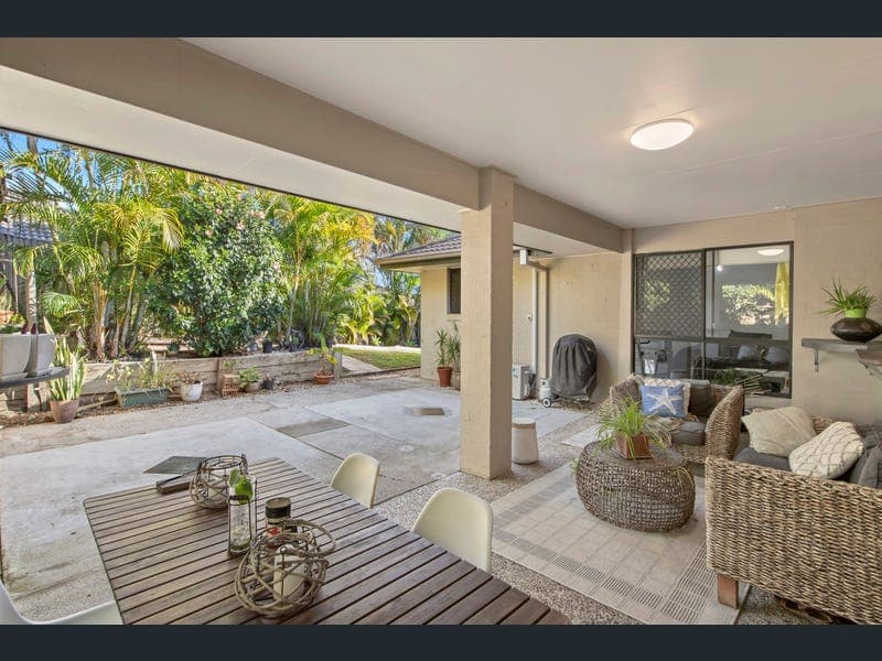 6 Blossom Street, Pimpama — photo 1 of 5