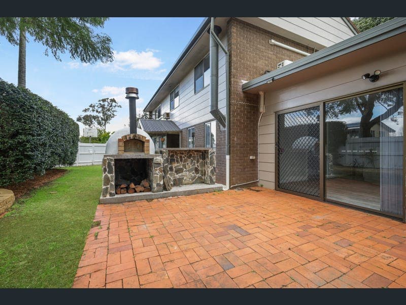 5 Talinga St, Mount Lofty — photo 1 of 5