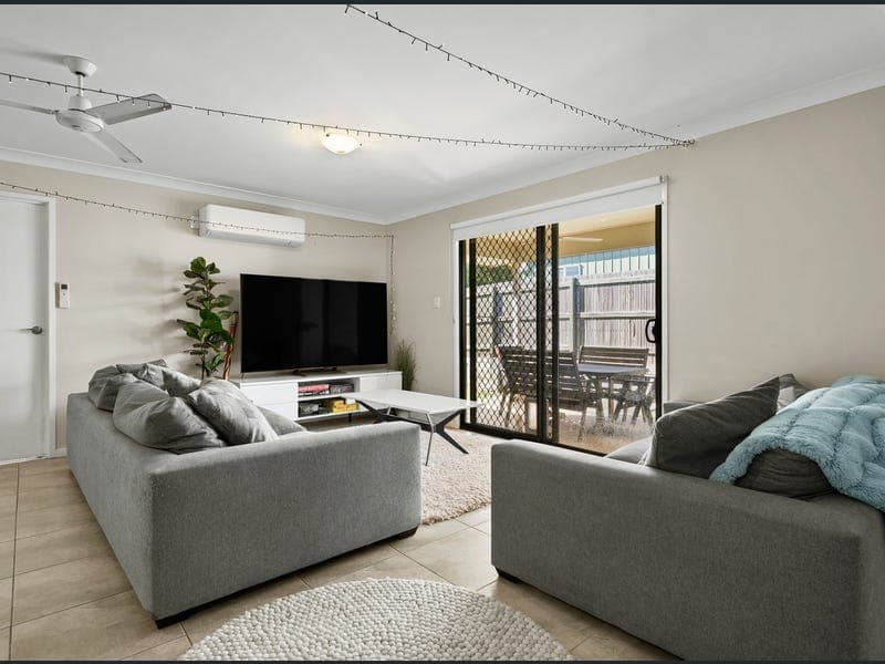 2/8 Robin Court, Kleinton — photo 1 of 5