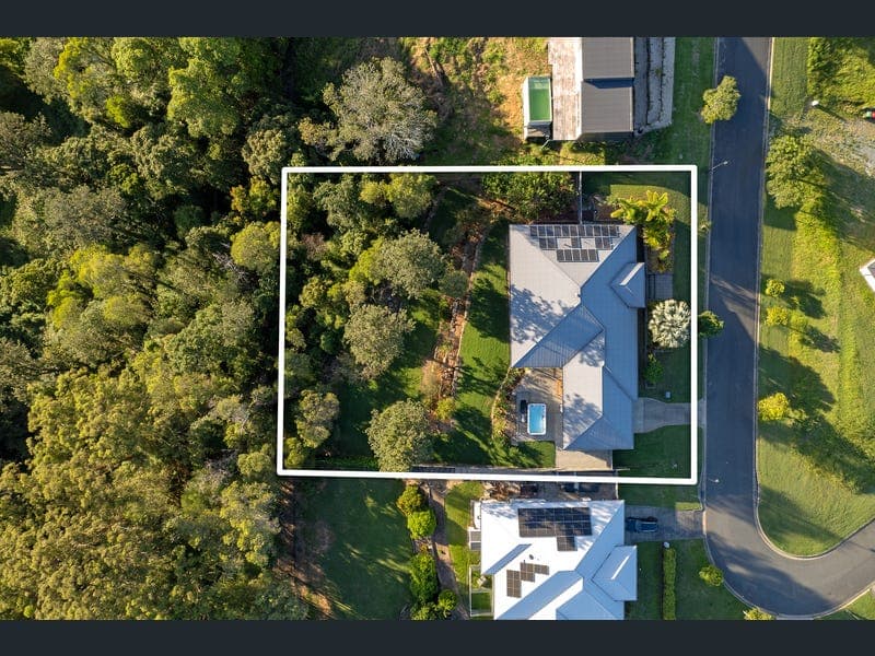 20 Springview Crescent, Maudsland — photo 1 of 5