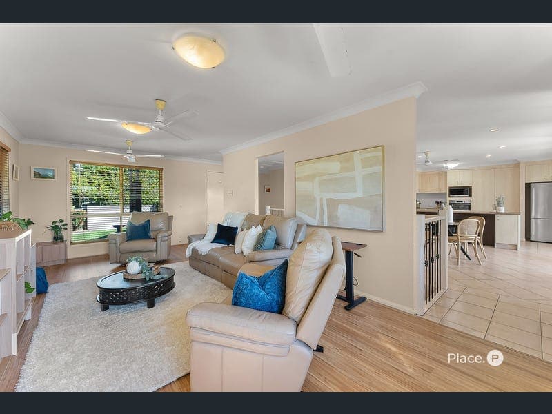 7 Kooya Road, Mitchelton — photo 1 of 5
