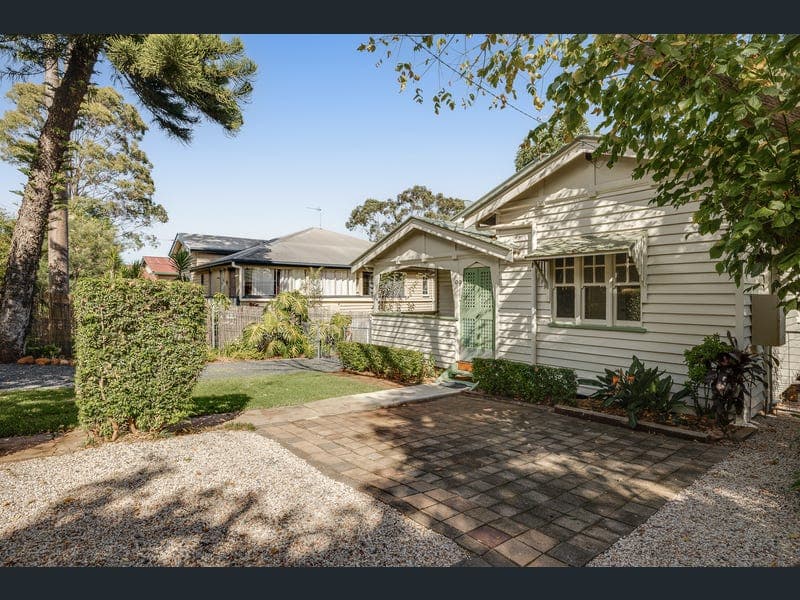 99 Ruthven Street, Harlaxton — photo 1 of 5
