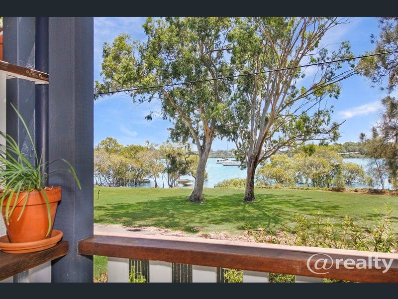 78 The Esplanade, Karragarra Island — photo 1 of 5