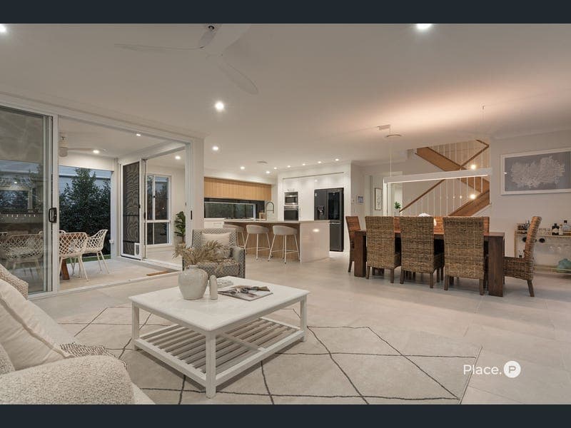 51 Meemar Street, Chermside — photo 1 of 5
