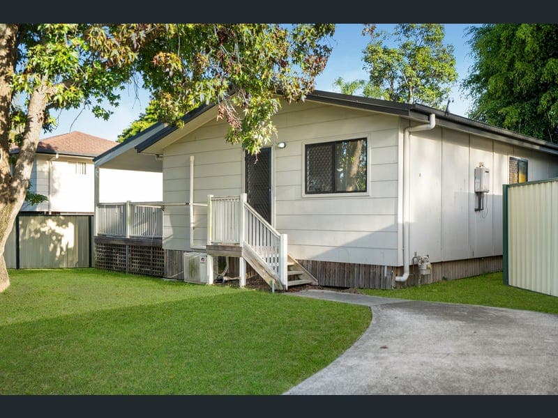 64 Haig Road, Loganlea — photo 1 of 5