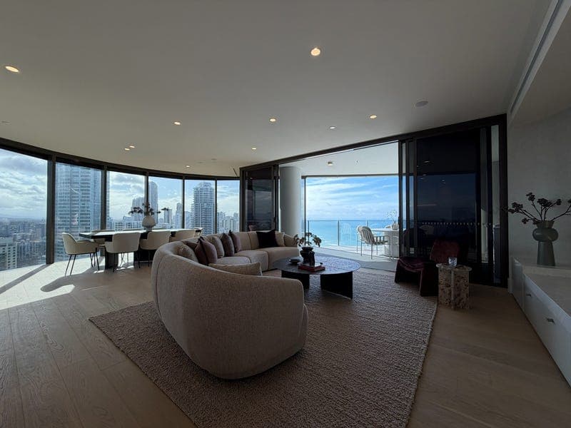 2701/7-9 Northcliffe Terrace, Surfers Paradise — photo 1 of 5