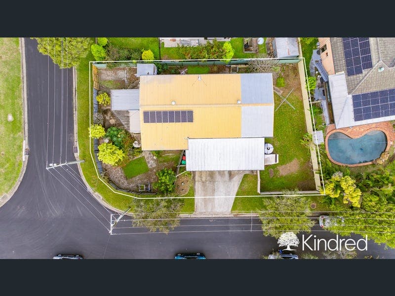 12 Wanganui Street, Kippa-ring — photo 1 of 5
