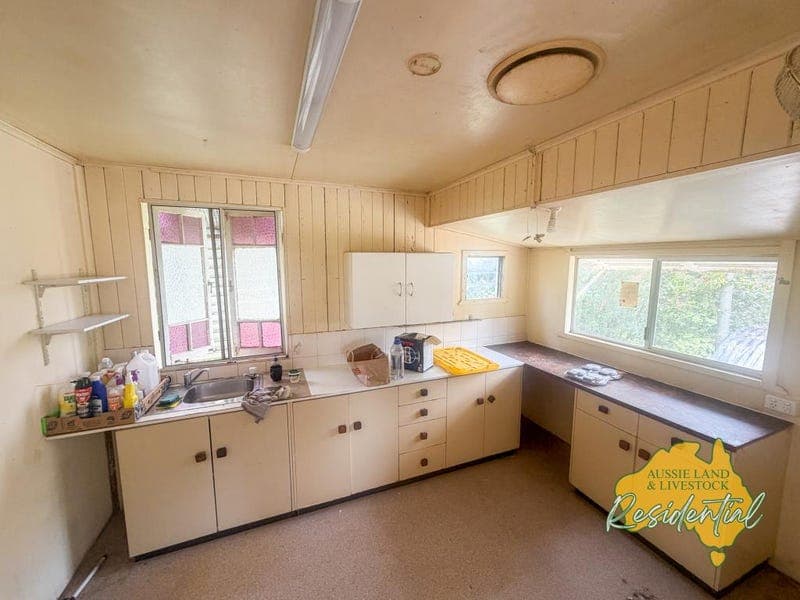 15-17 LEICHHARDT STREET, Mundubbera — photo 1 of 5