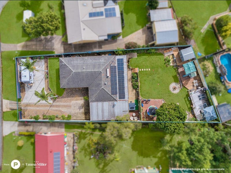 11 Ironbark Crescent, Camira — photo 1 of 5