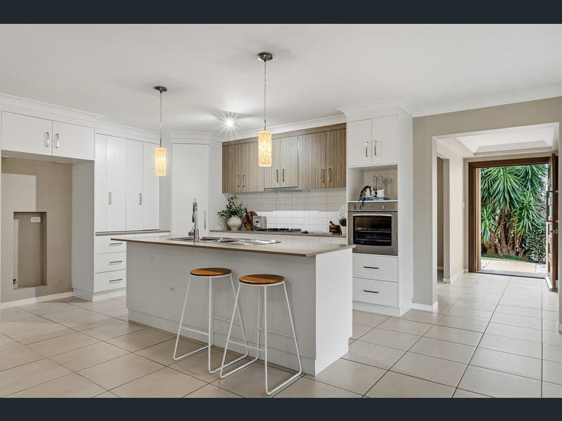 6 Lanagan Court, Middle Ridge — photo 1 of 5