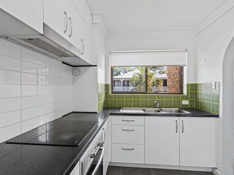 6/76 Sackville Street, Greenslopes — photo 1 of 5