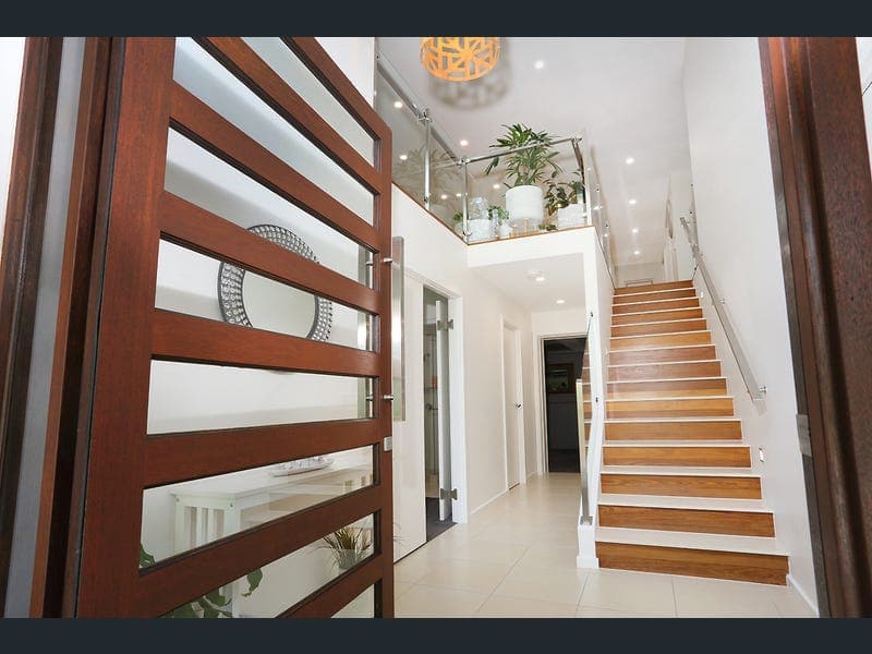 5015 Riverwood Grove, Benowa — photo 1 of 5
