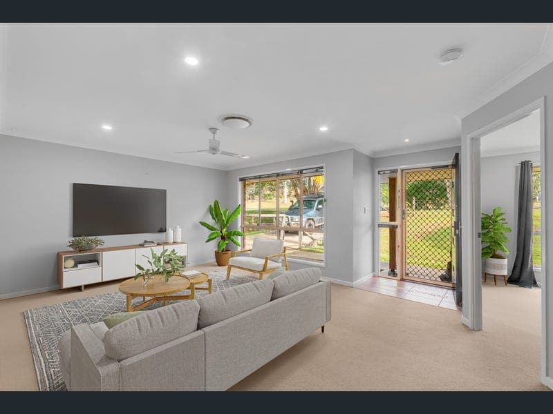 10 Coventry Court, Southside — photo 1 of 5