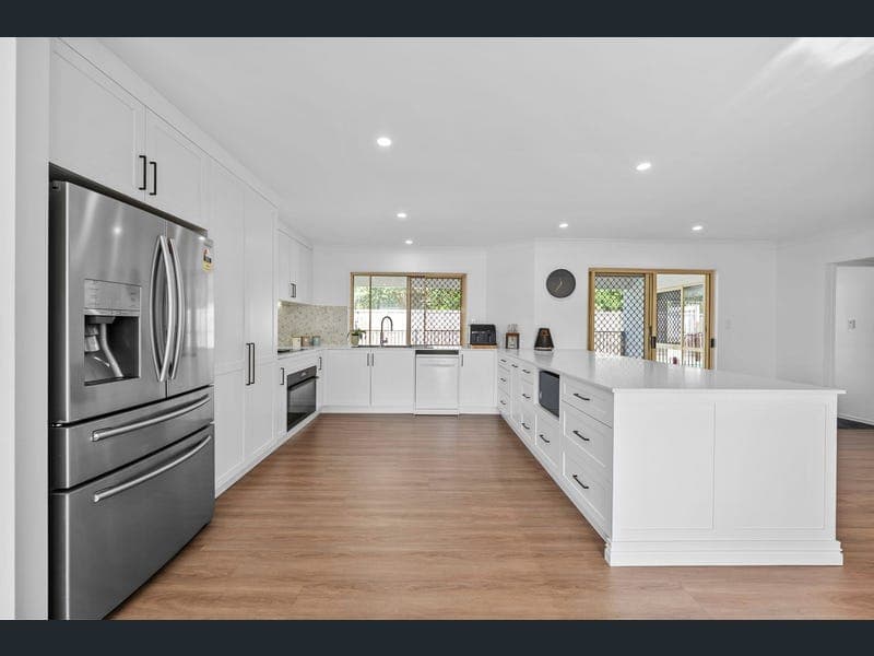 2 Normanby Street, Alexandra Hills — photo 1 of 5