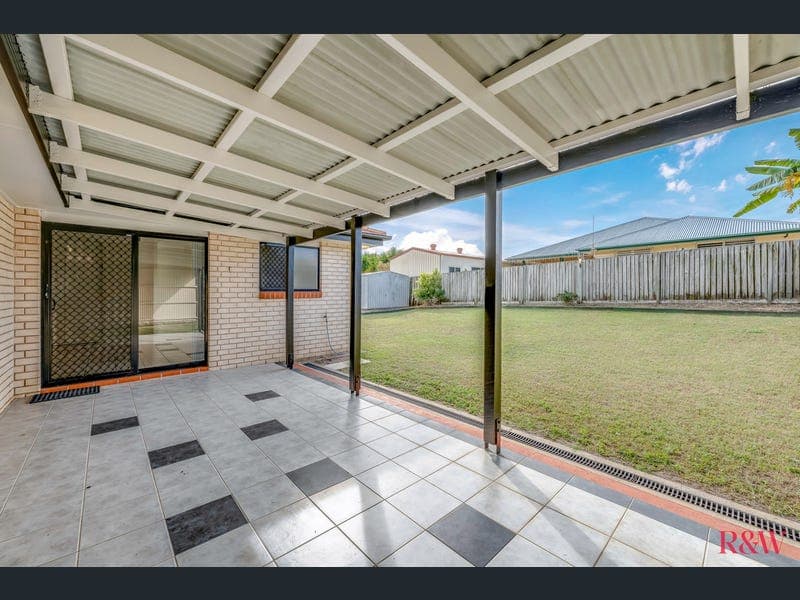 7 Doblo Street, Avoca — photo 1 of 5