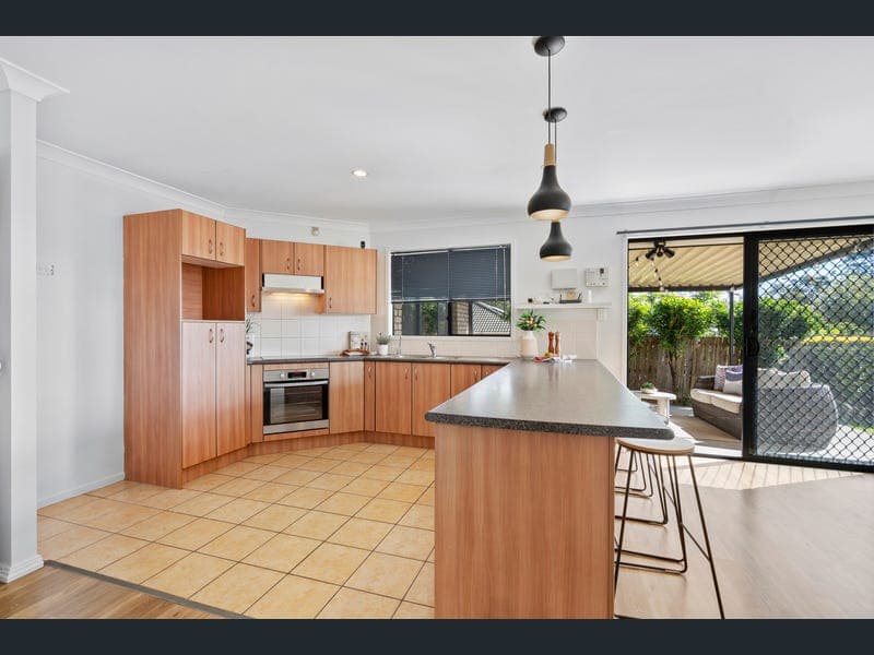 4 Mawson Street, Acacia Ridge — photo 1 of 5