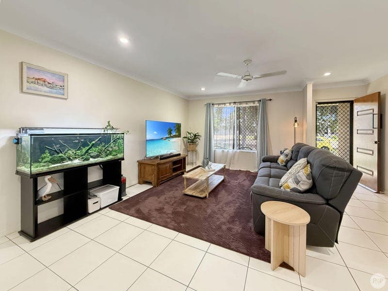 90 Kalynda Parade, Bohle Plains — photo 1 of 5