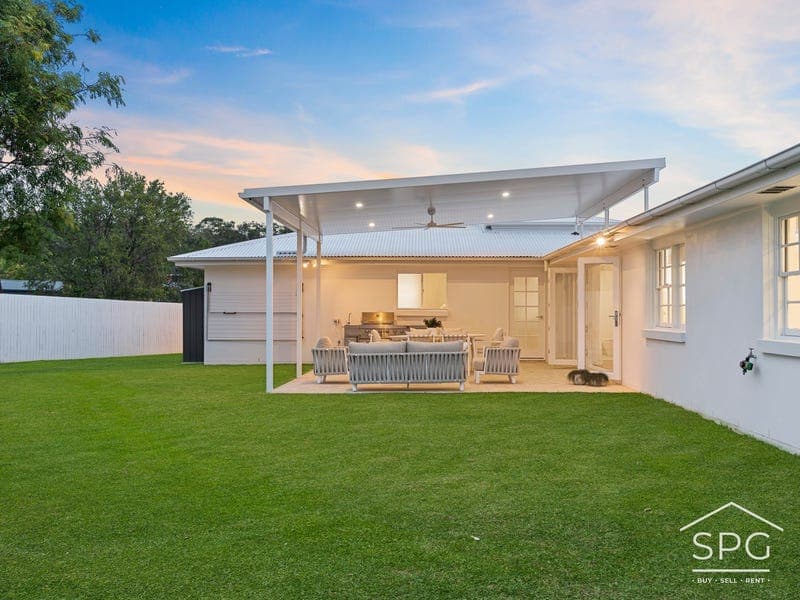 4 Fairford Court, Tingalpa — photo 1 of 5