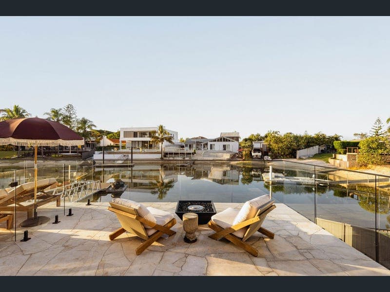 47 Vatakoula Parade, Mermaid Waters — photo 1 of 5