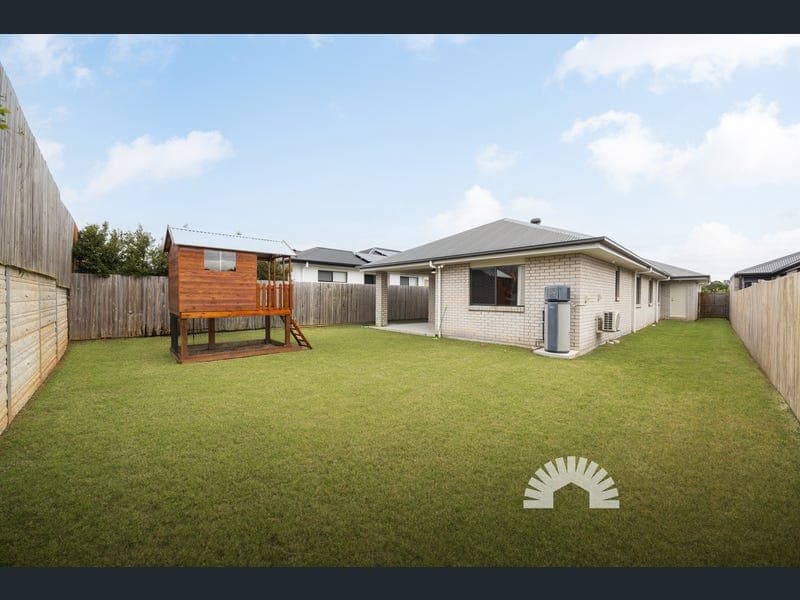 26 Coochin Avenue, Narangba — photo 1 of 5