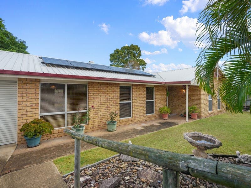 4 Mountview Crescent, Gatton — photo 1 of 5