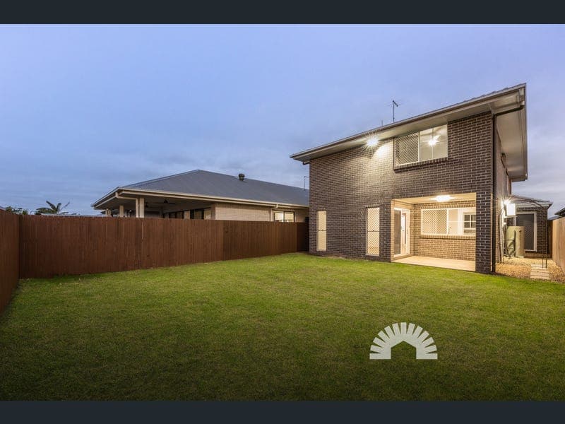 14 Chestnut Street, Caboolture South — photo 1 of 5