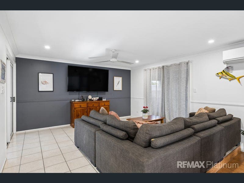 7 Mahler Place, Burpengary — photo 1 of 5