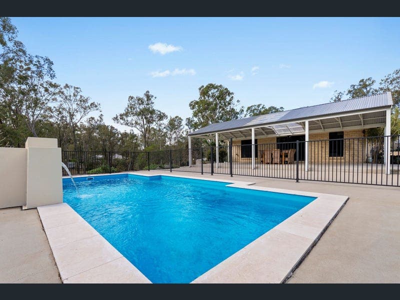 19 Bucknall Court, Regency Downs — photo 1 of 5